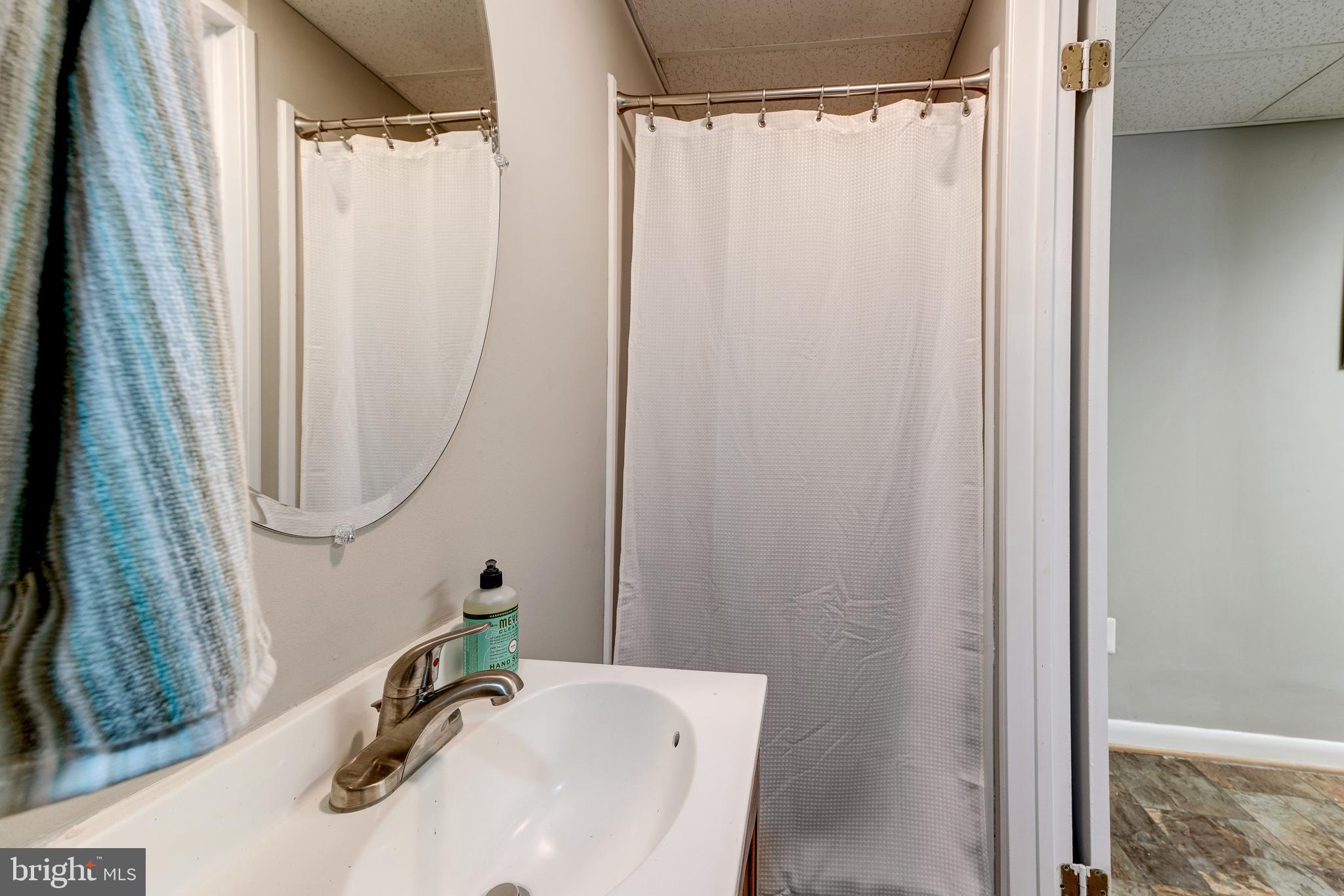 CLOVERLEAF - Residential