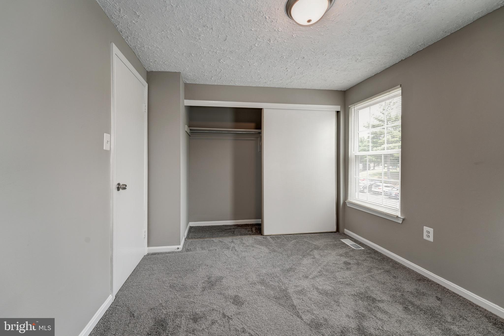 CLOVERLEAF - Residential