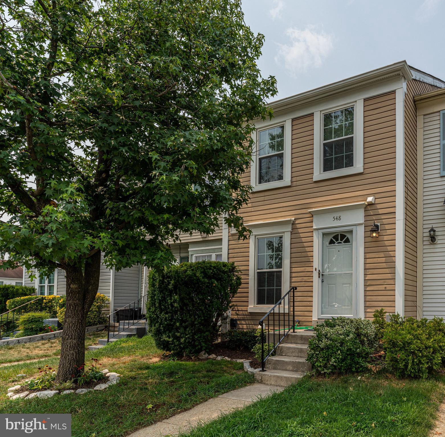 CLOVERLEAF - Residential