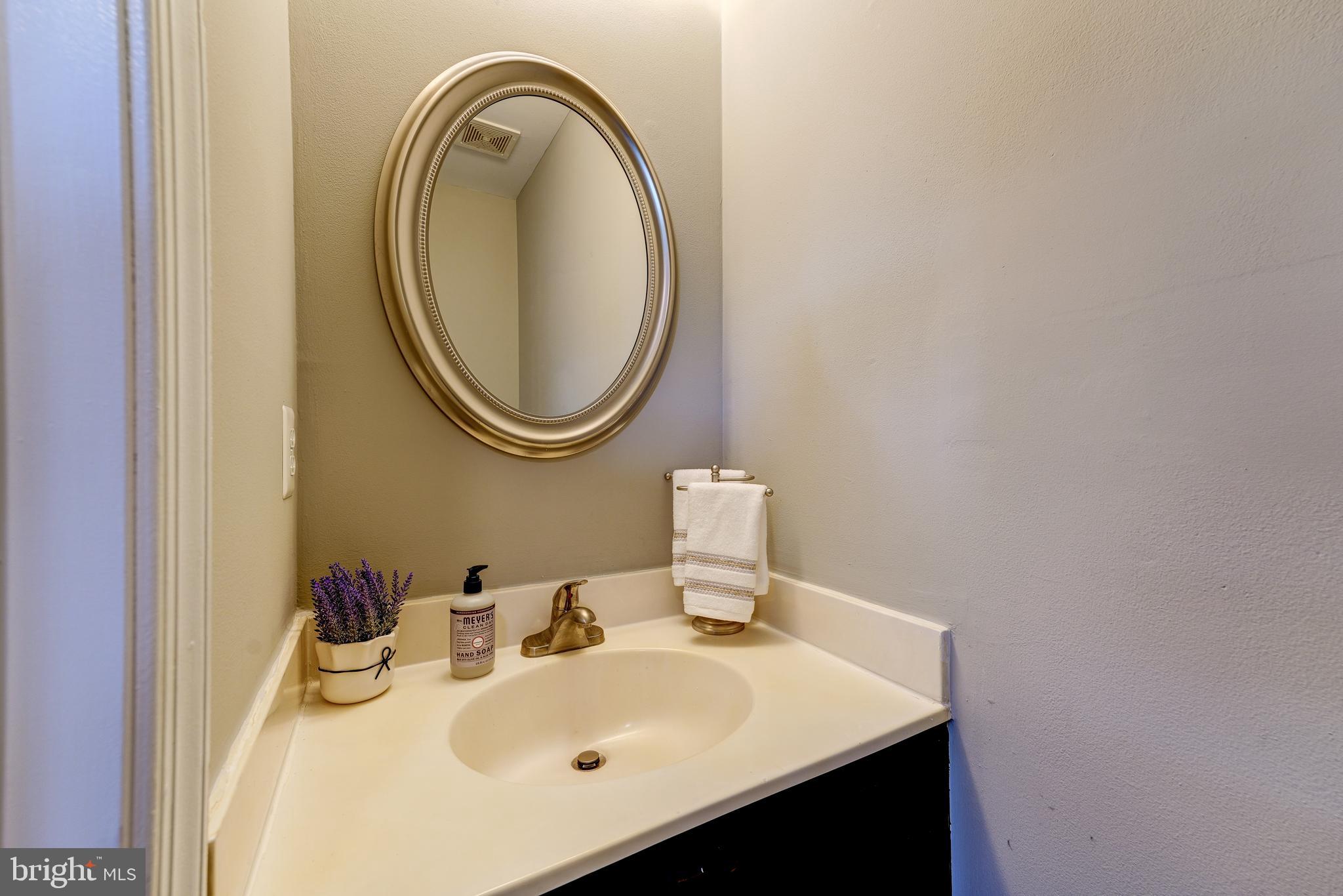 CLOVERLEAF - Residential