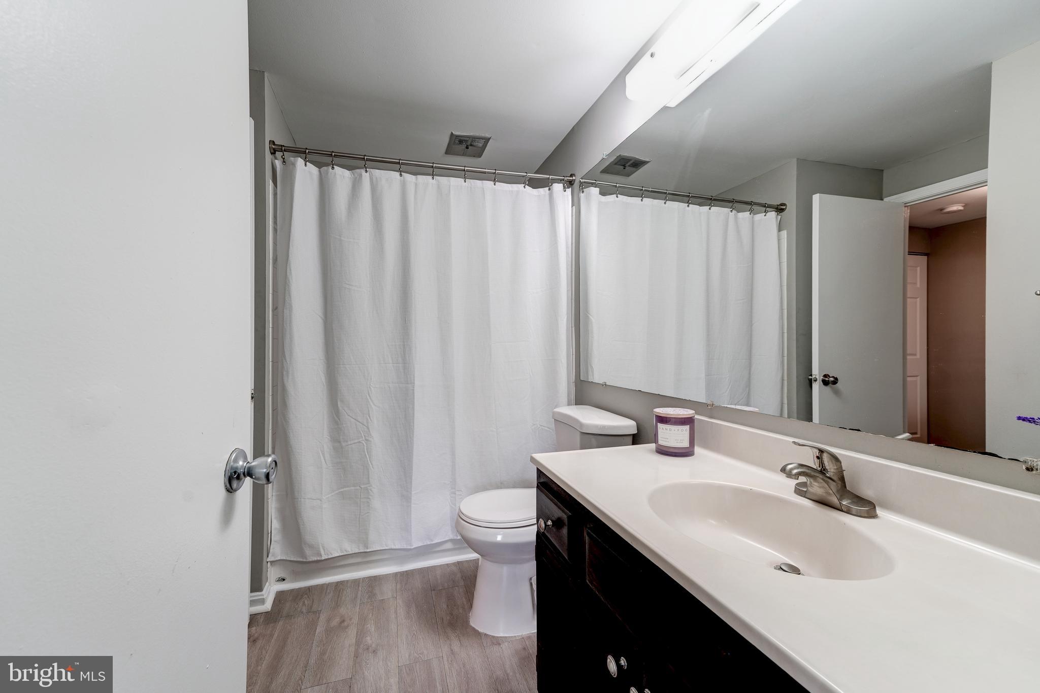 CLOVERLEAF - Residential