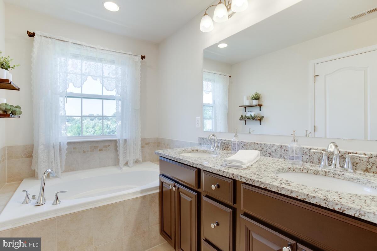 BOYERS RIDGE - Residential