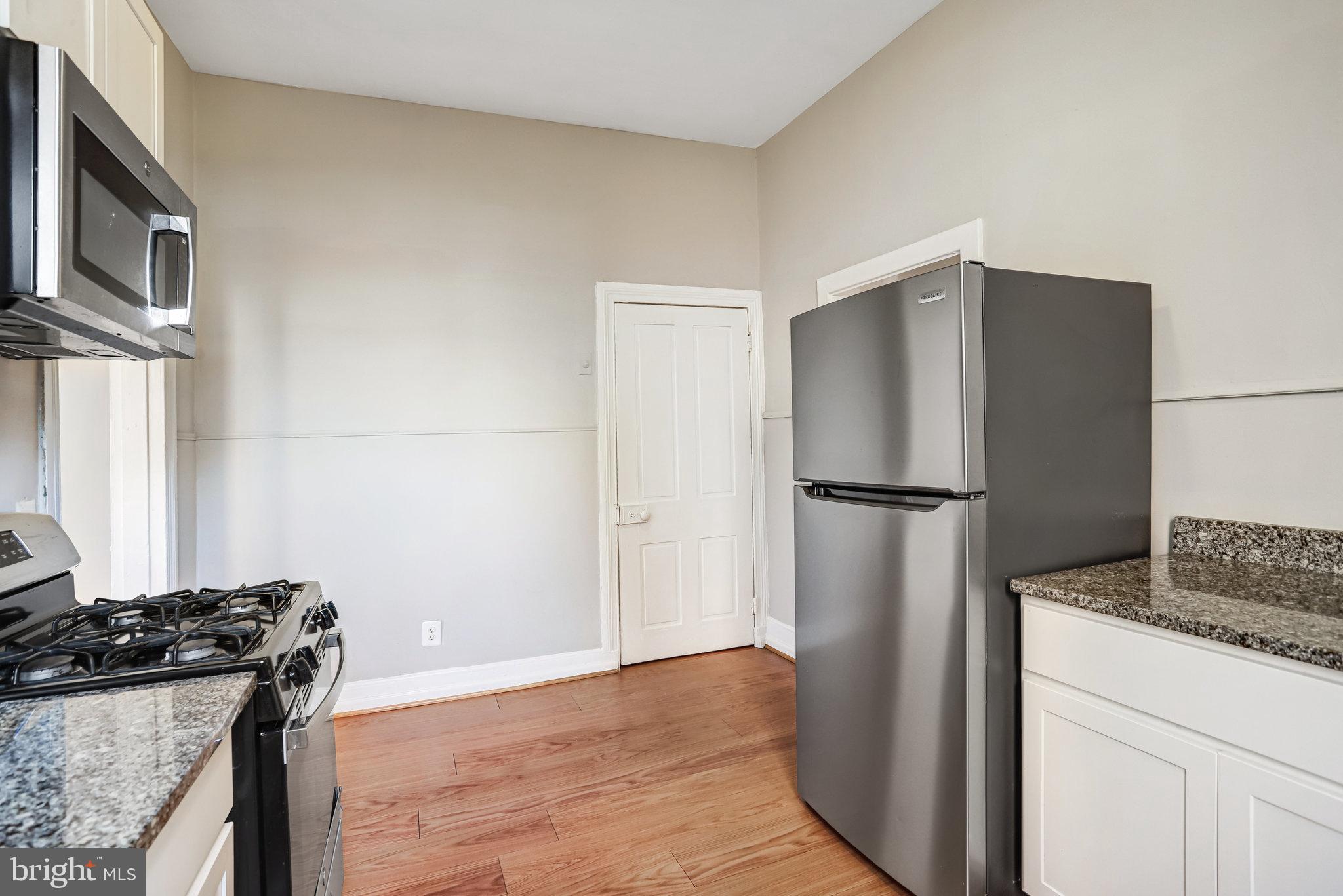 LAUREL - Residential Lease