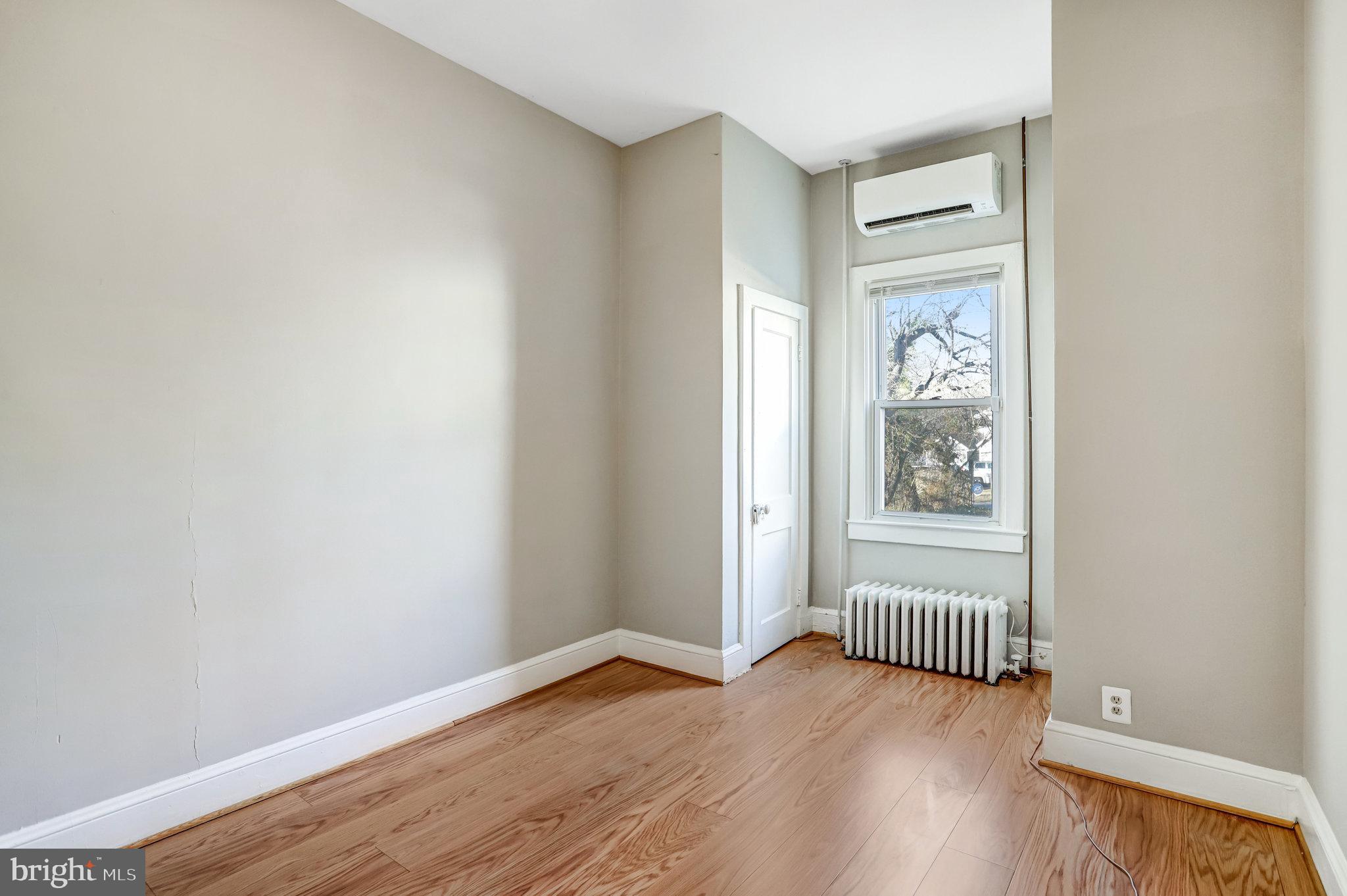 LAUREL - Residential Lease