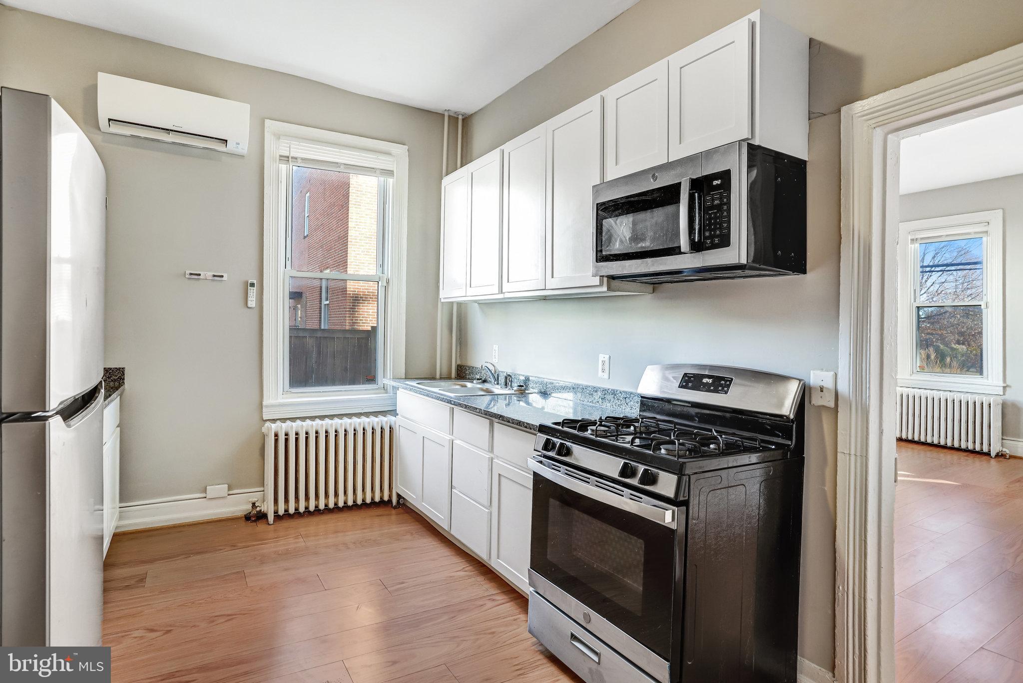 LAUREL - Residential Lease