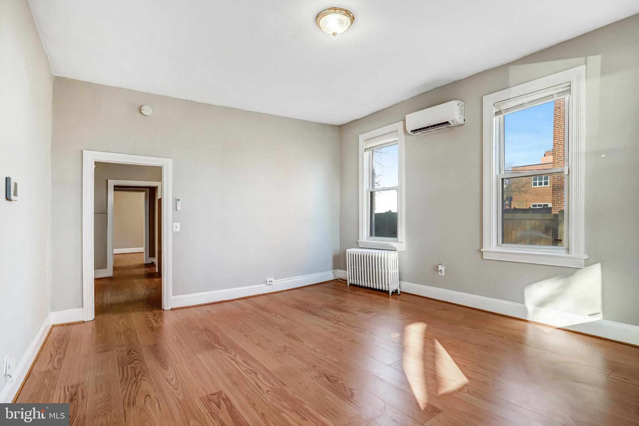 LAUREL - Residential Lease