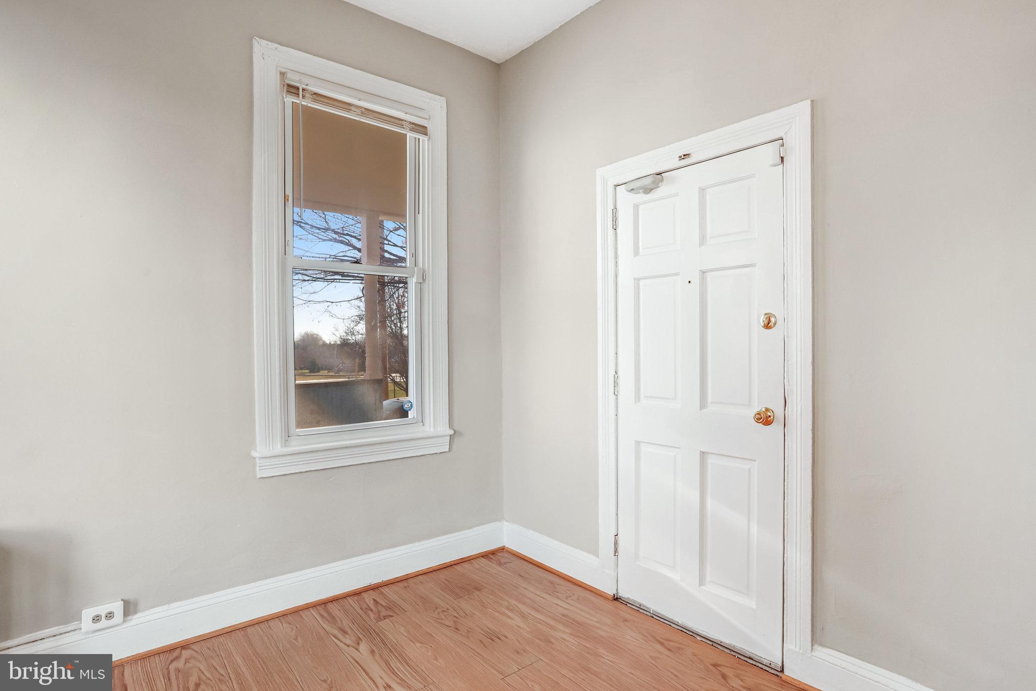 LAUREL - Residential Lease