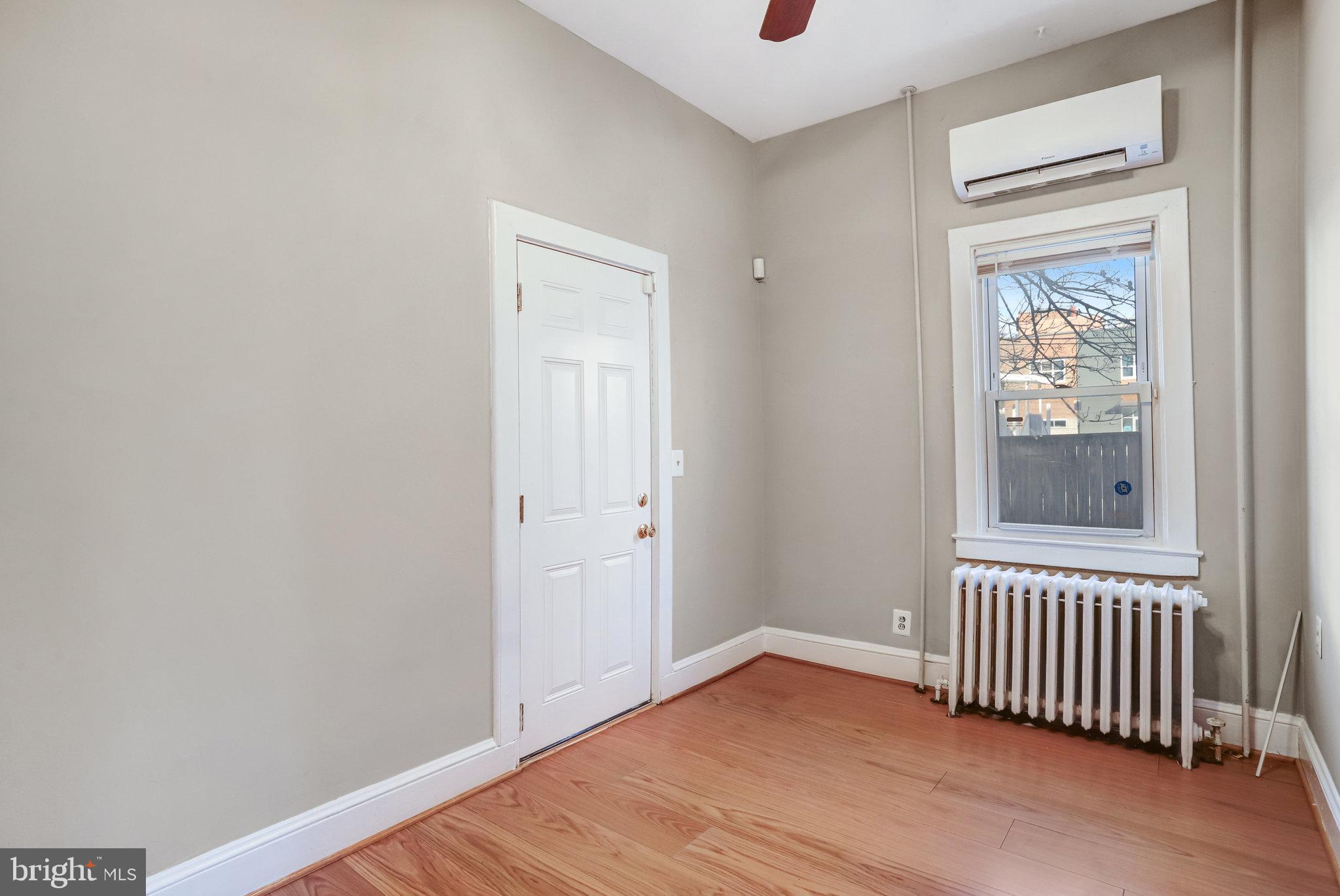 LAUREL - Residential Lease