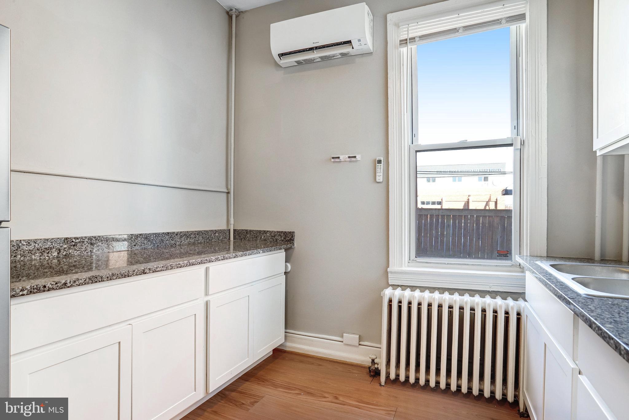 LAUREL - Residential Lease