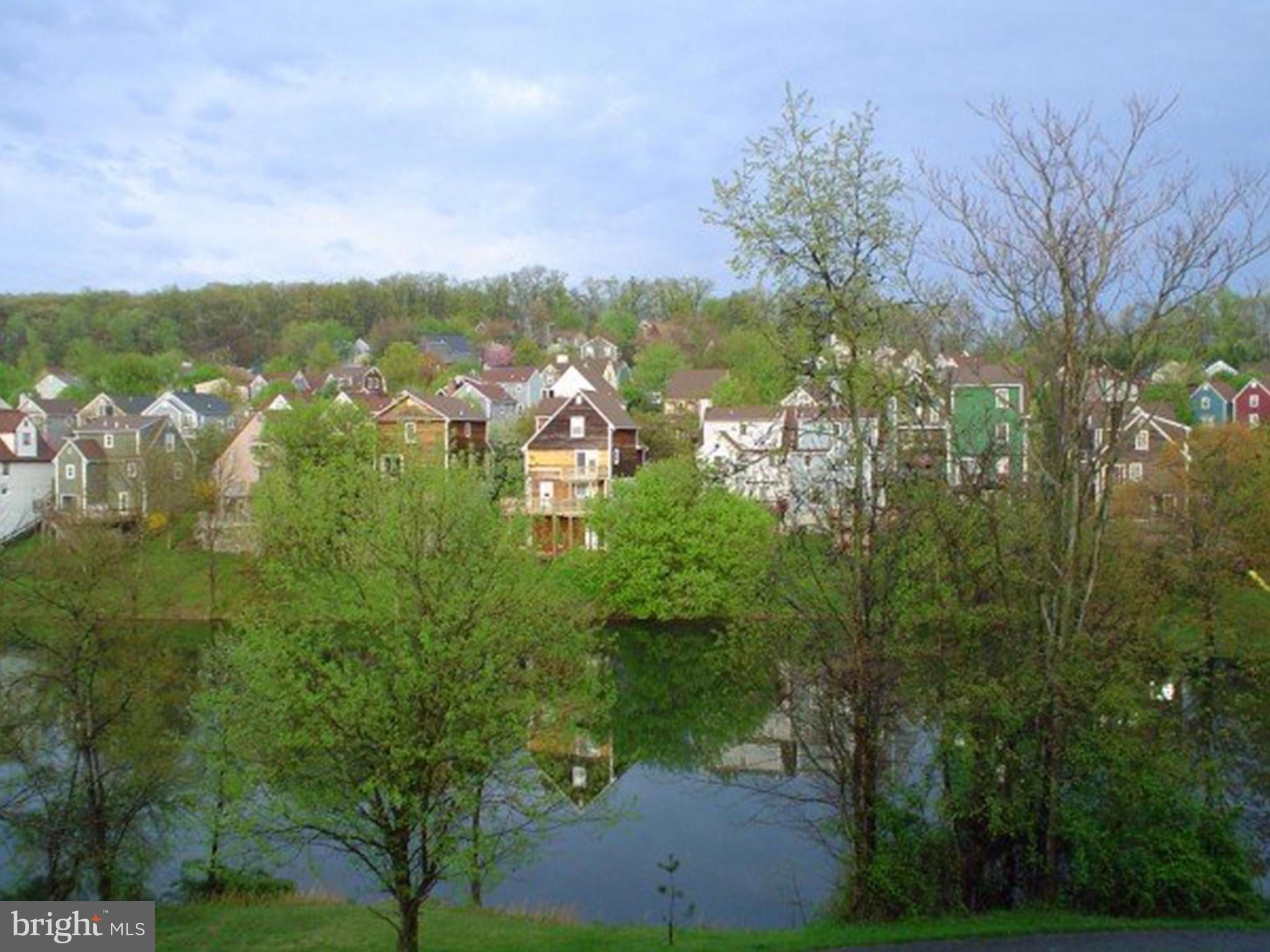 LAKE ANITA LOUISE - Residential