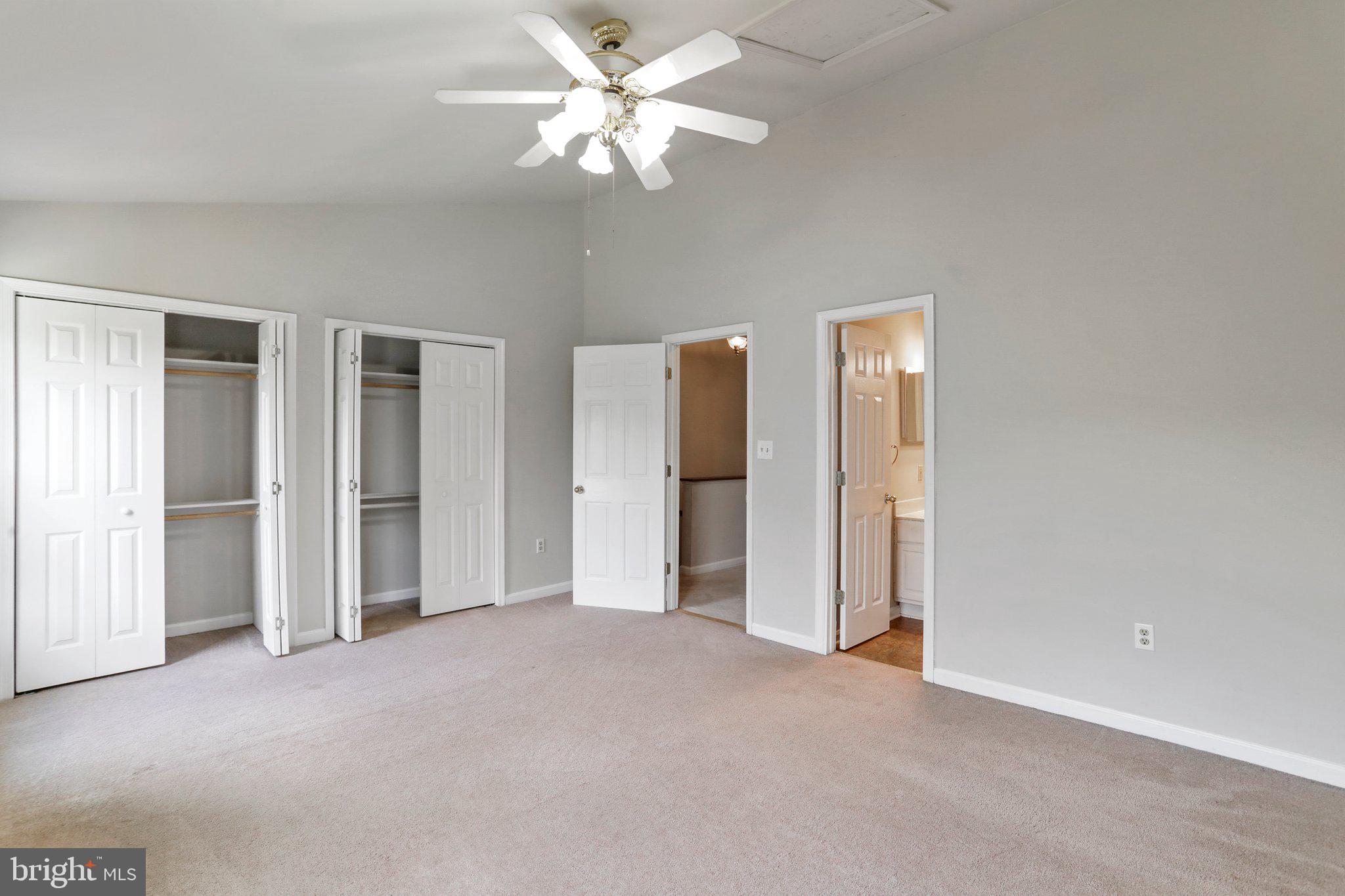 LAKE ANITA LOUISE - Residential