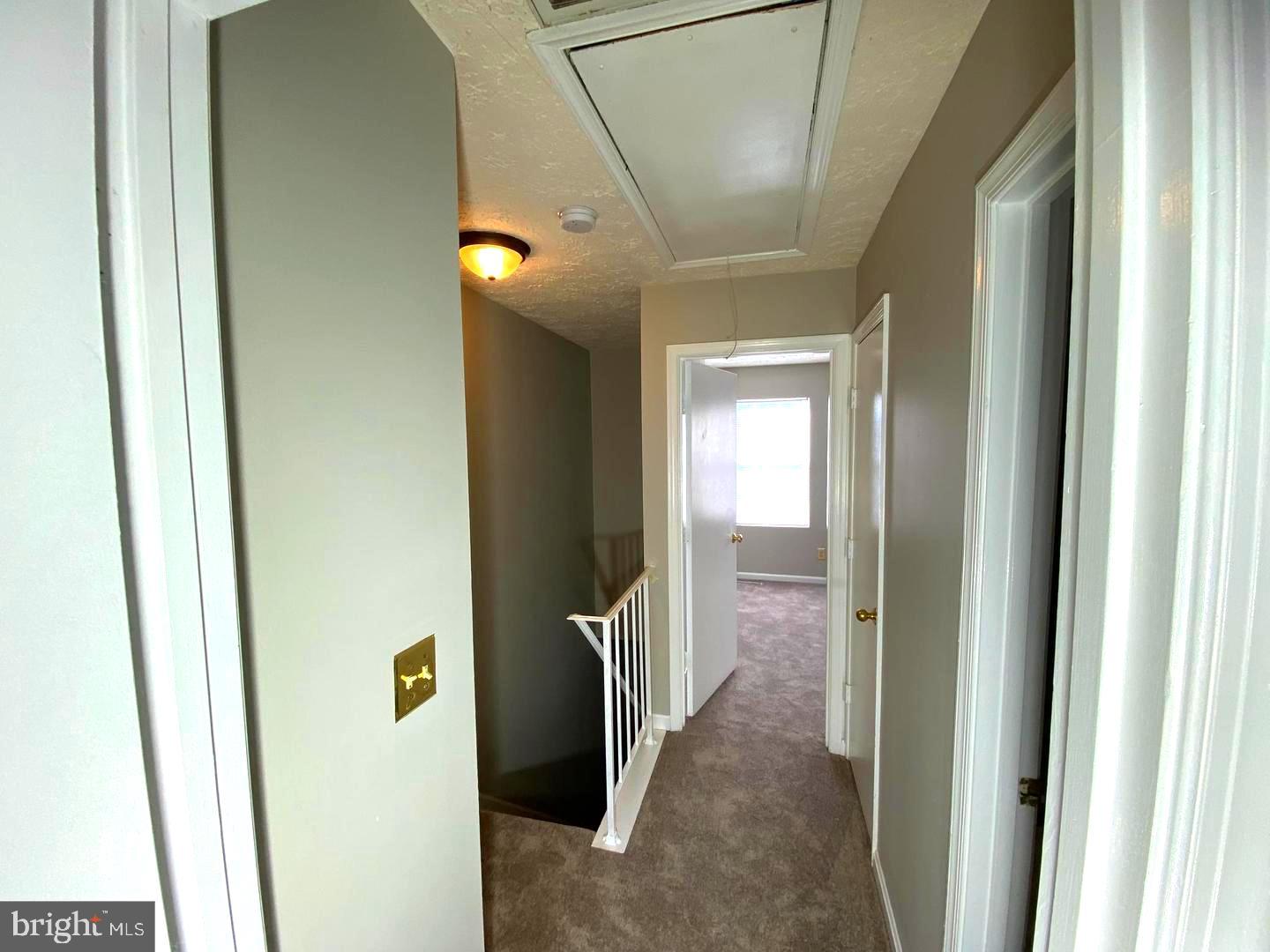 COLUMBIA COMMONS - Residential Lease