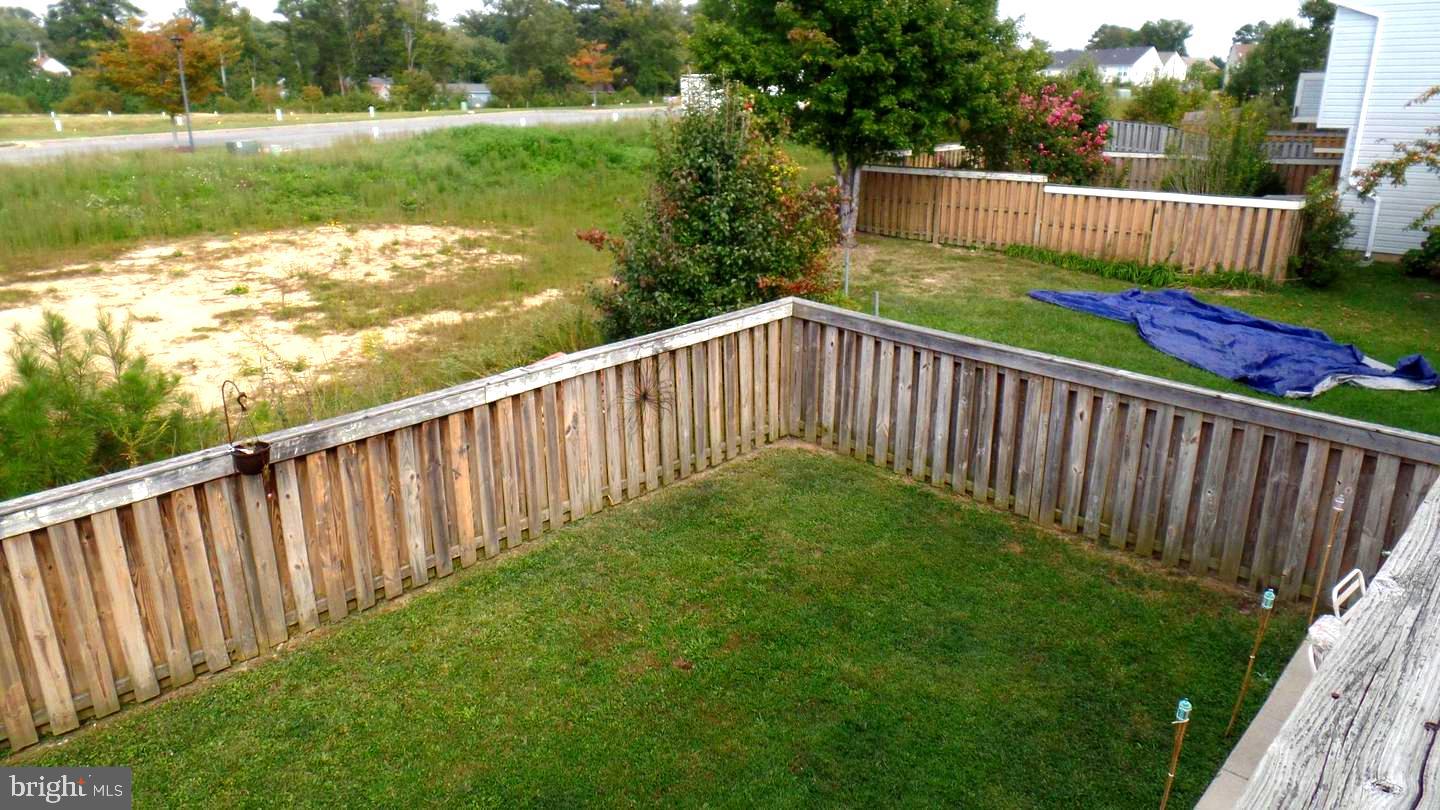 COLUMBIA COMMONS - Residential Lease