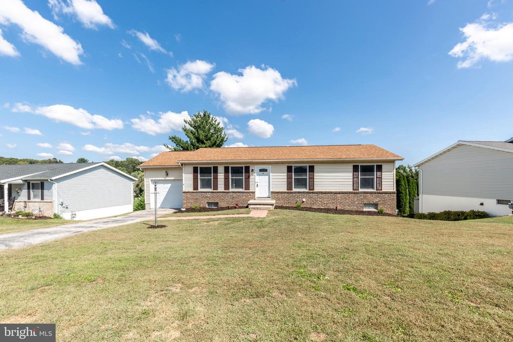 Photo of 30 Allen Drive, HANOVER, PA 17331 (MLS # PAYK2089628)