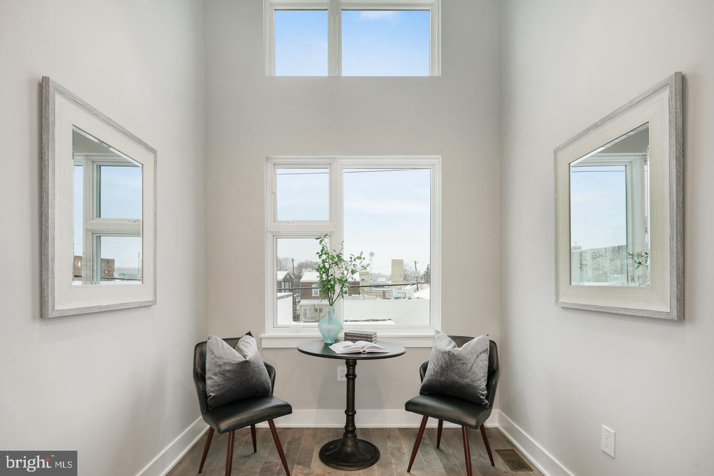 ROXBOROUGH - Commercial Sale