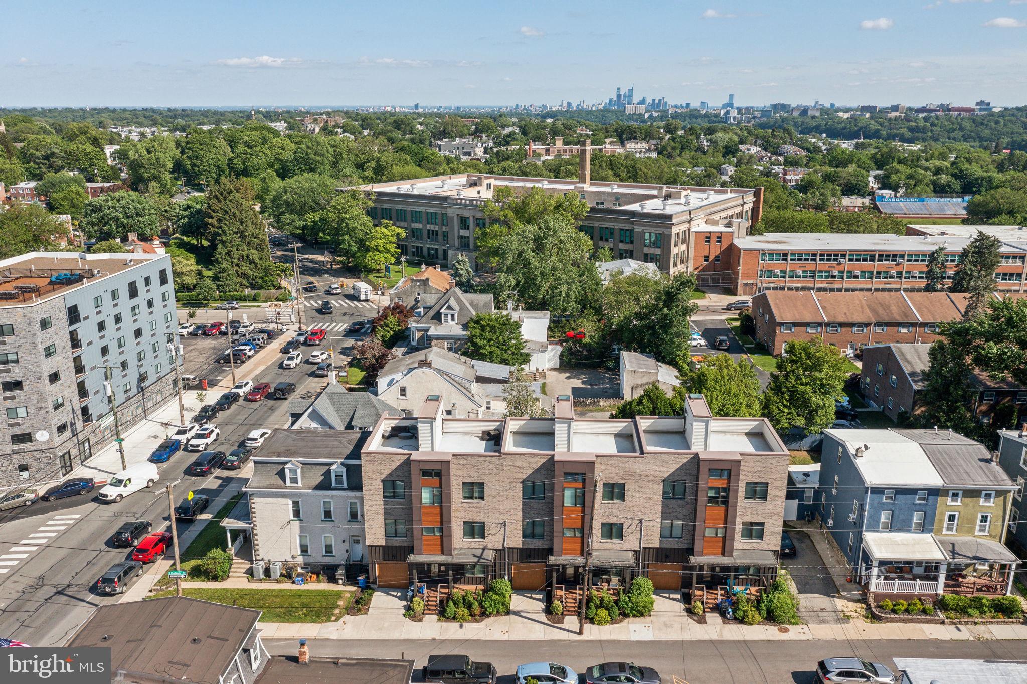 ROXBOROUGH - Commercial Sale