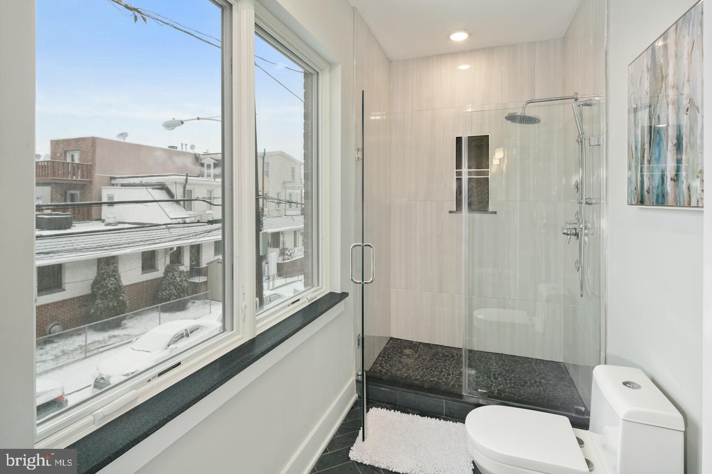 ROXBOROUGH - Commercial Sale