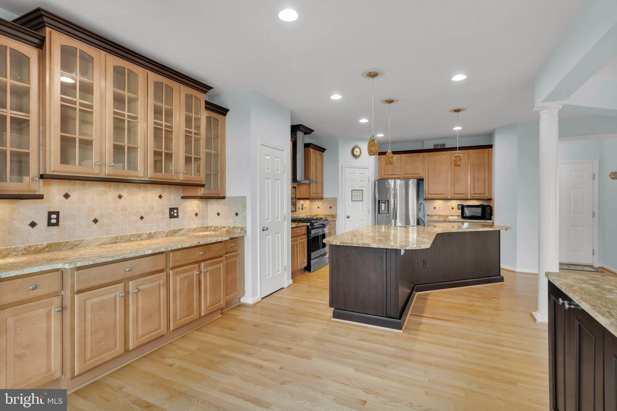 GALYN MANOR - Residential