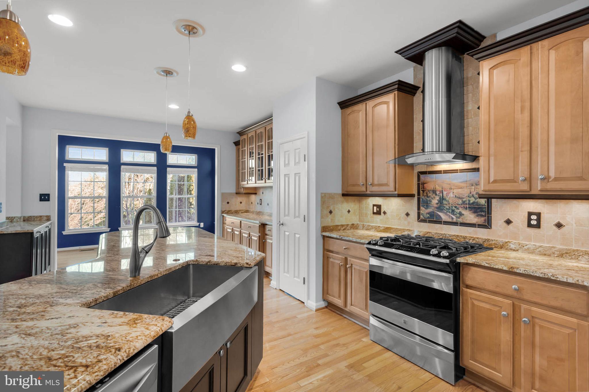 GALYN MANOR - Residential