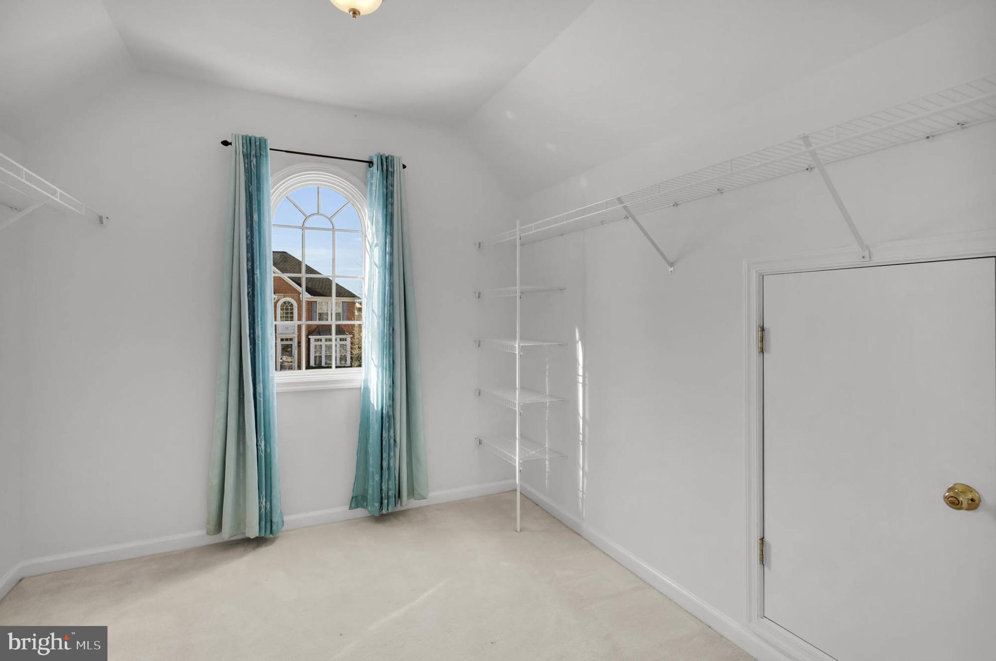 GALYN MANOR - Residential