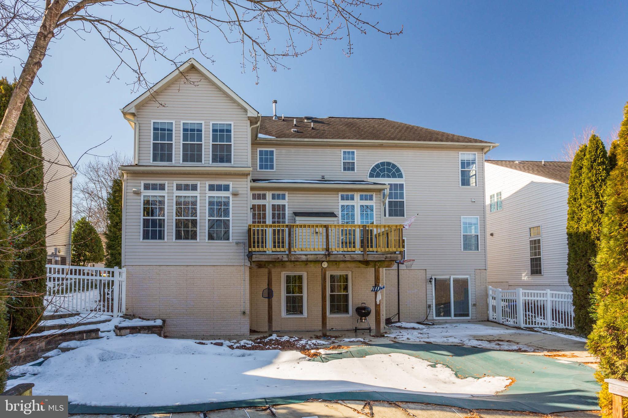 GALYN MANOR - Residential