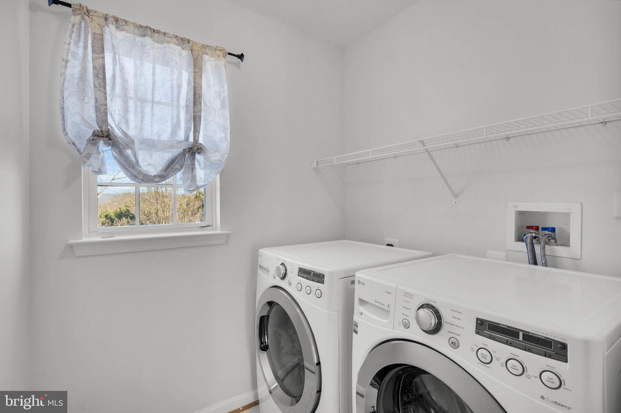 GALYN MANOR - Residential