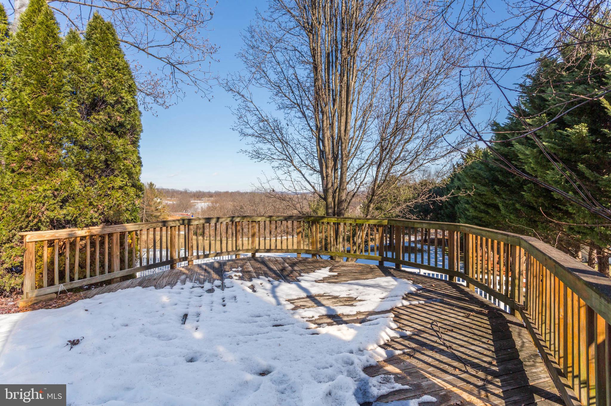 GALYN MANOR - Residential