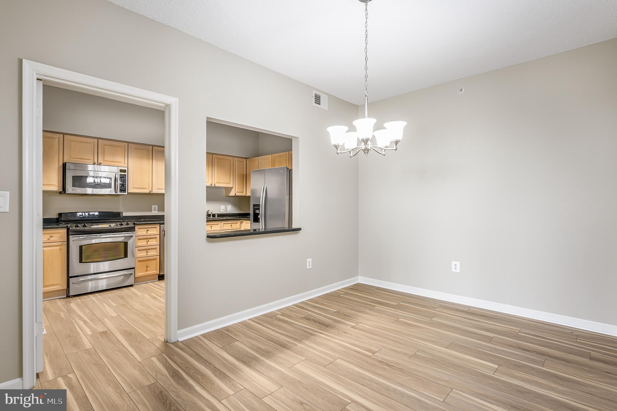 LANSDOWNE WOODS - Residential