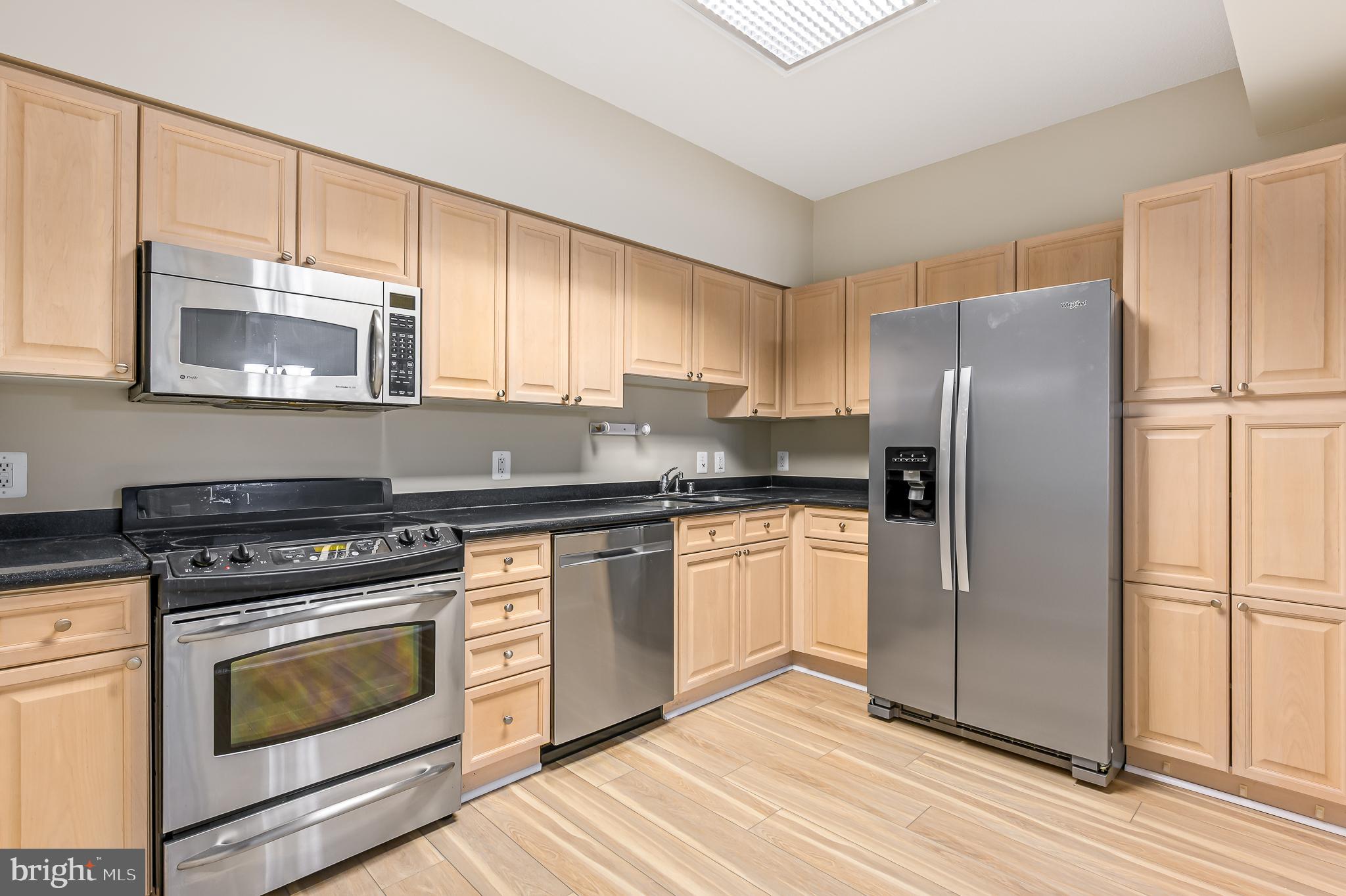 LANSDOWNE WOODS - Residential