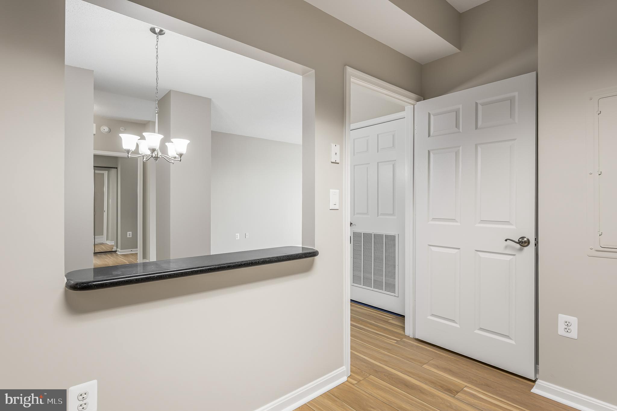 LANSDOWNE WOODS - Residential