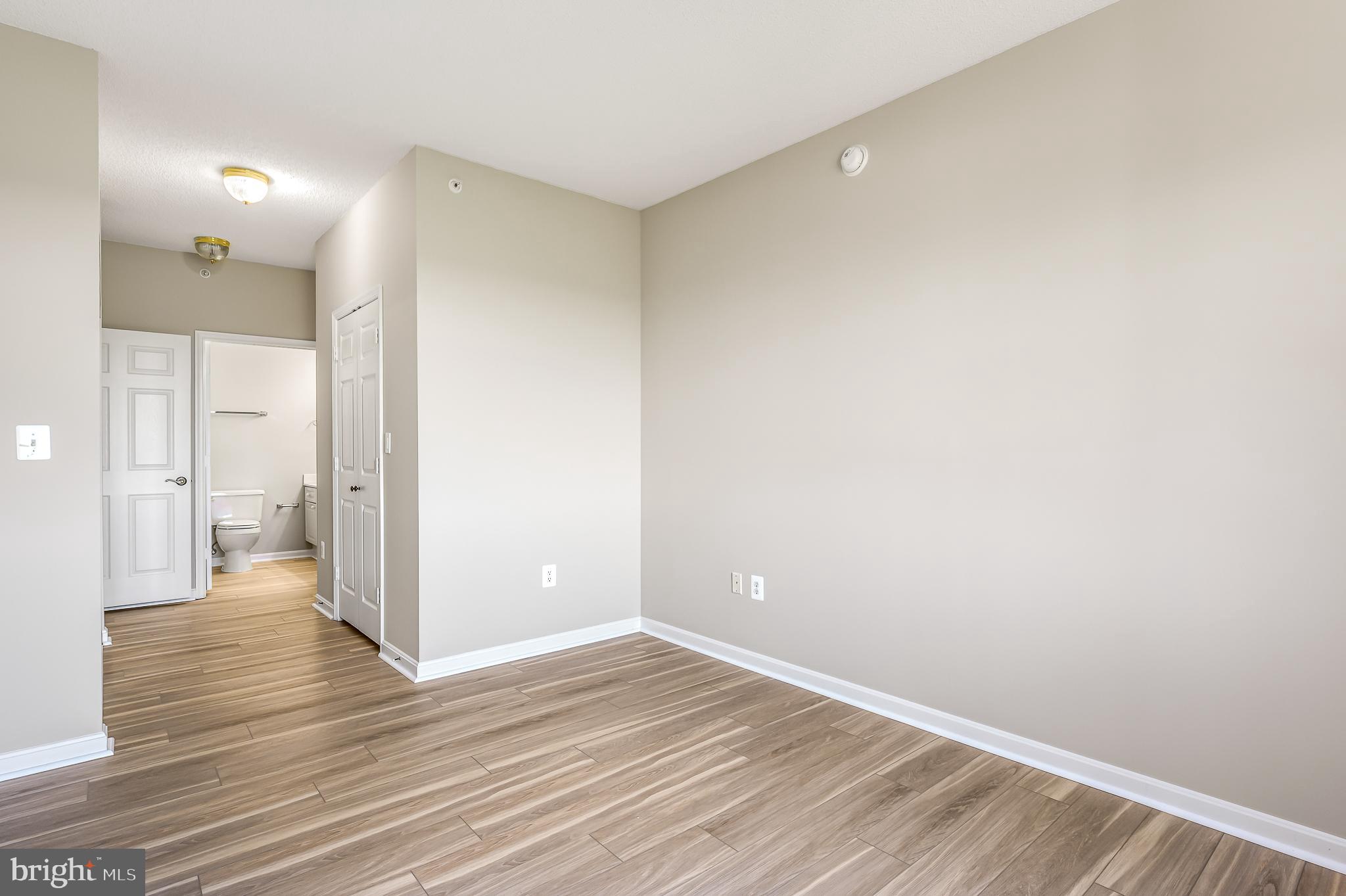 LANSDOWNE WOODS - Residential