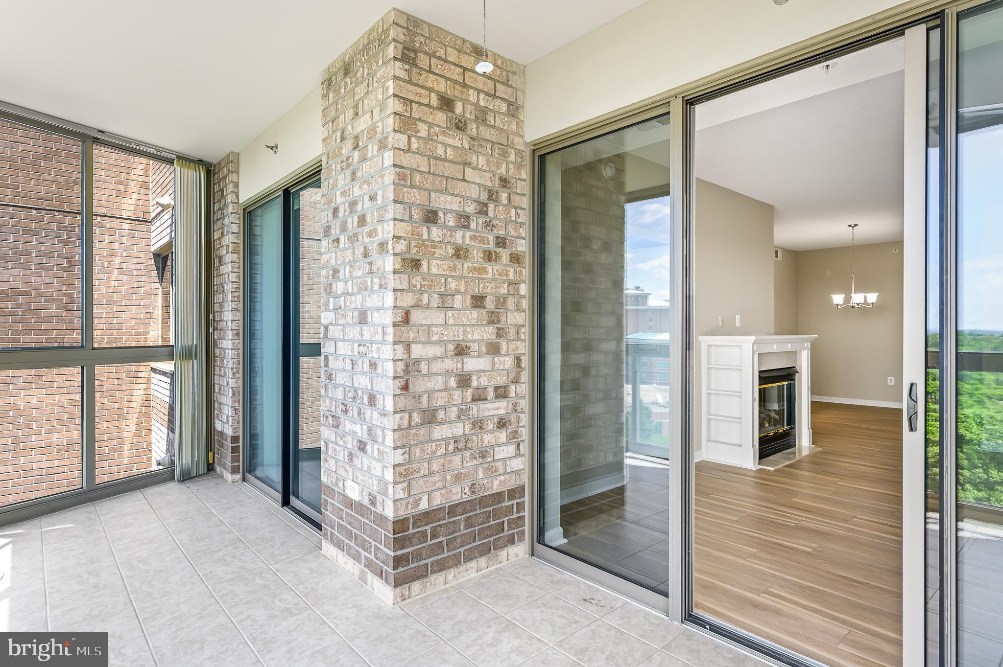LANSDOWNE WOODS - Residential