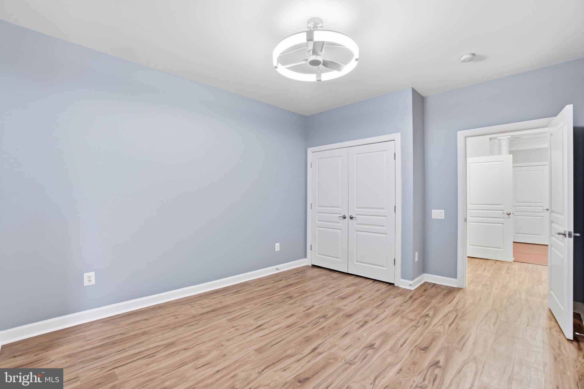 HIDDENBROOK - Residential