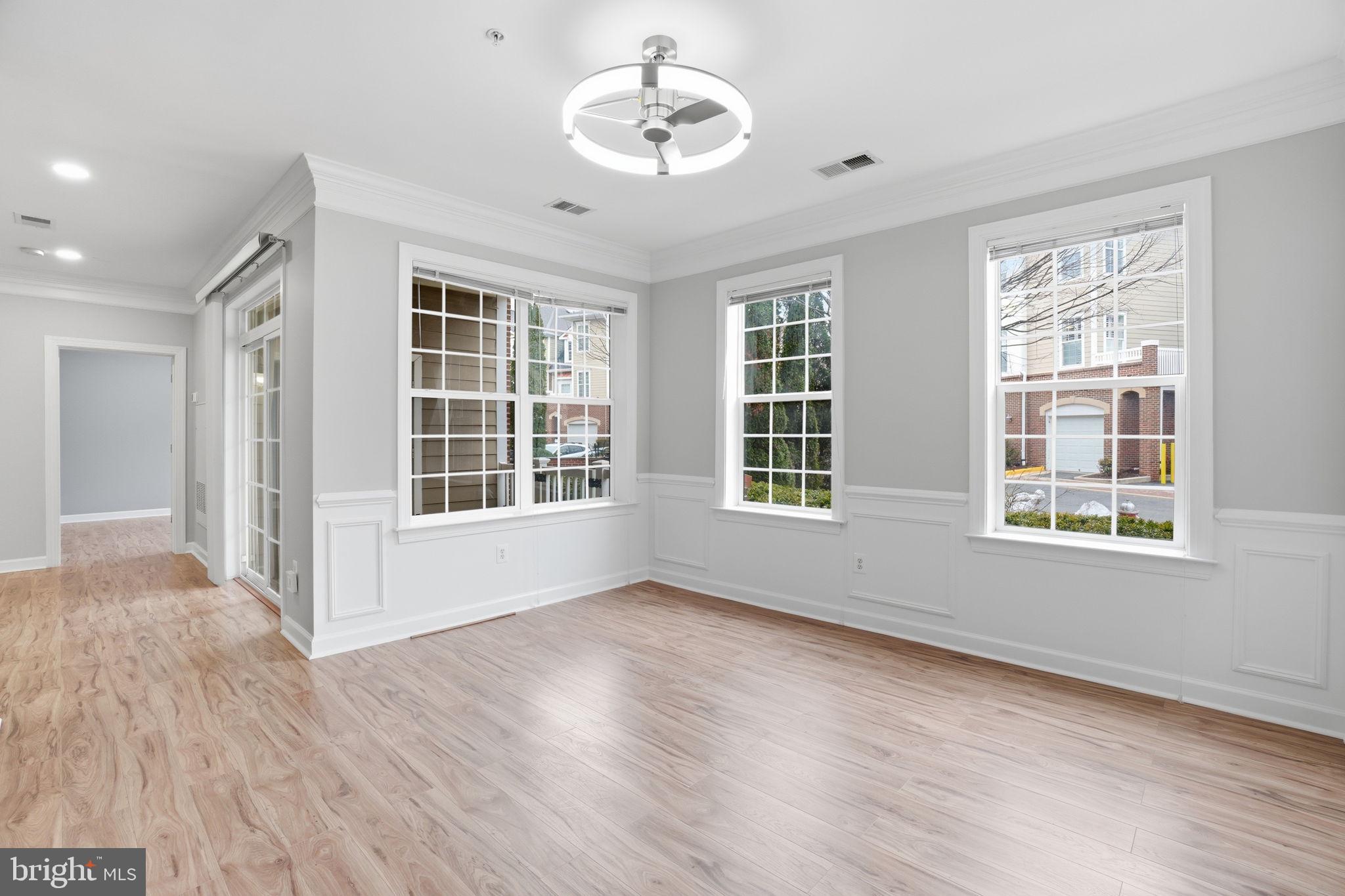 HIDDENBROOK - Residential