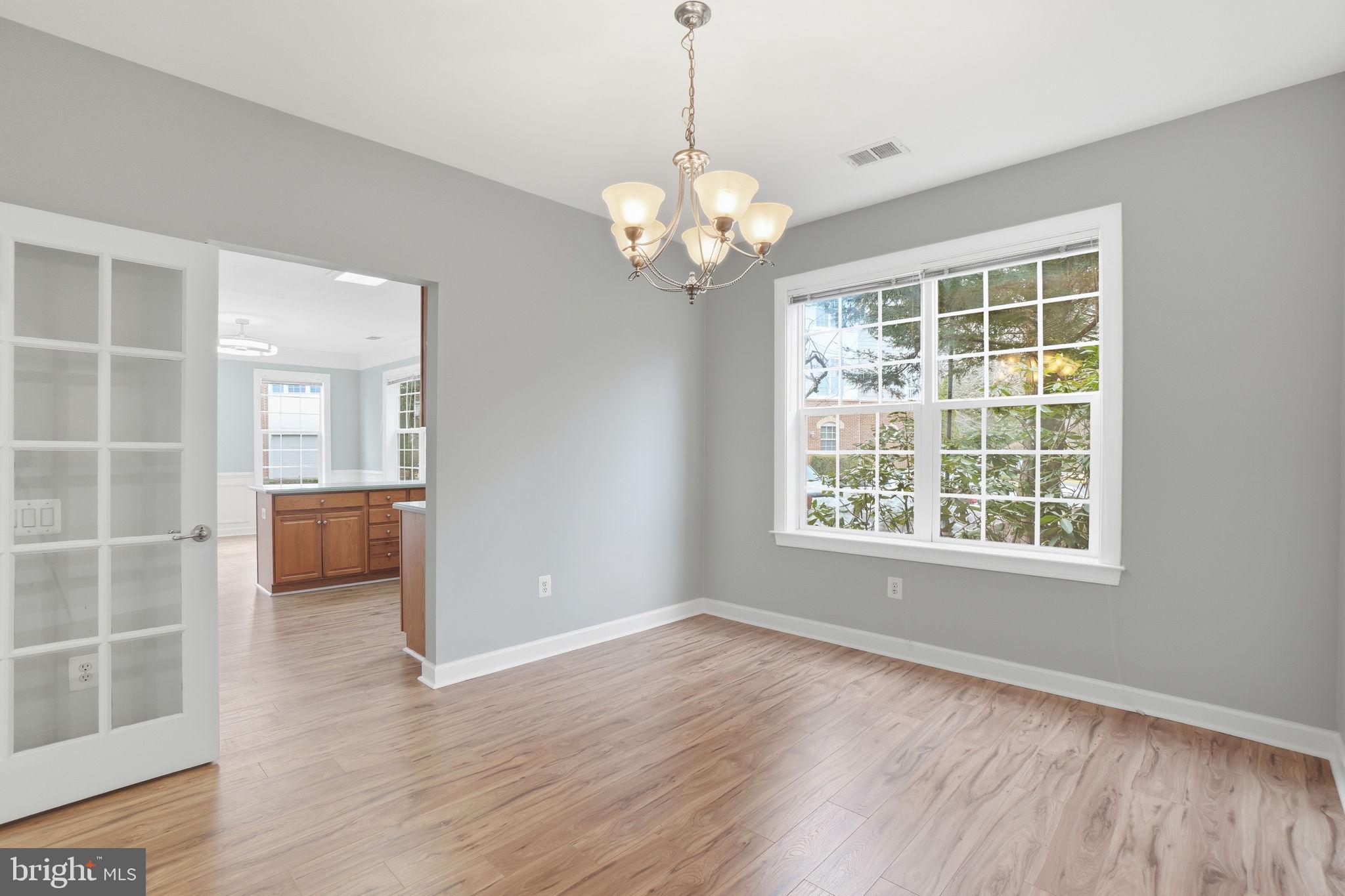 HIDDENBROOK - Residential