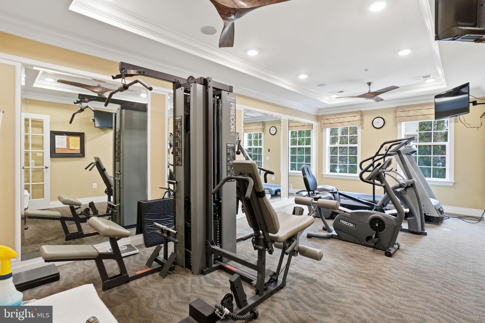 HIDDENBROOK - Residential