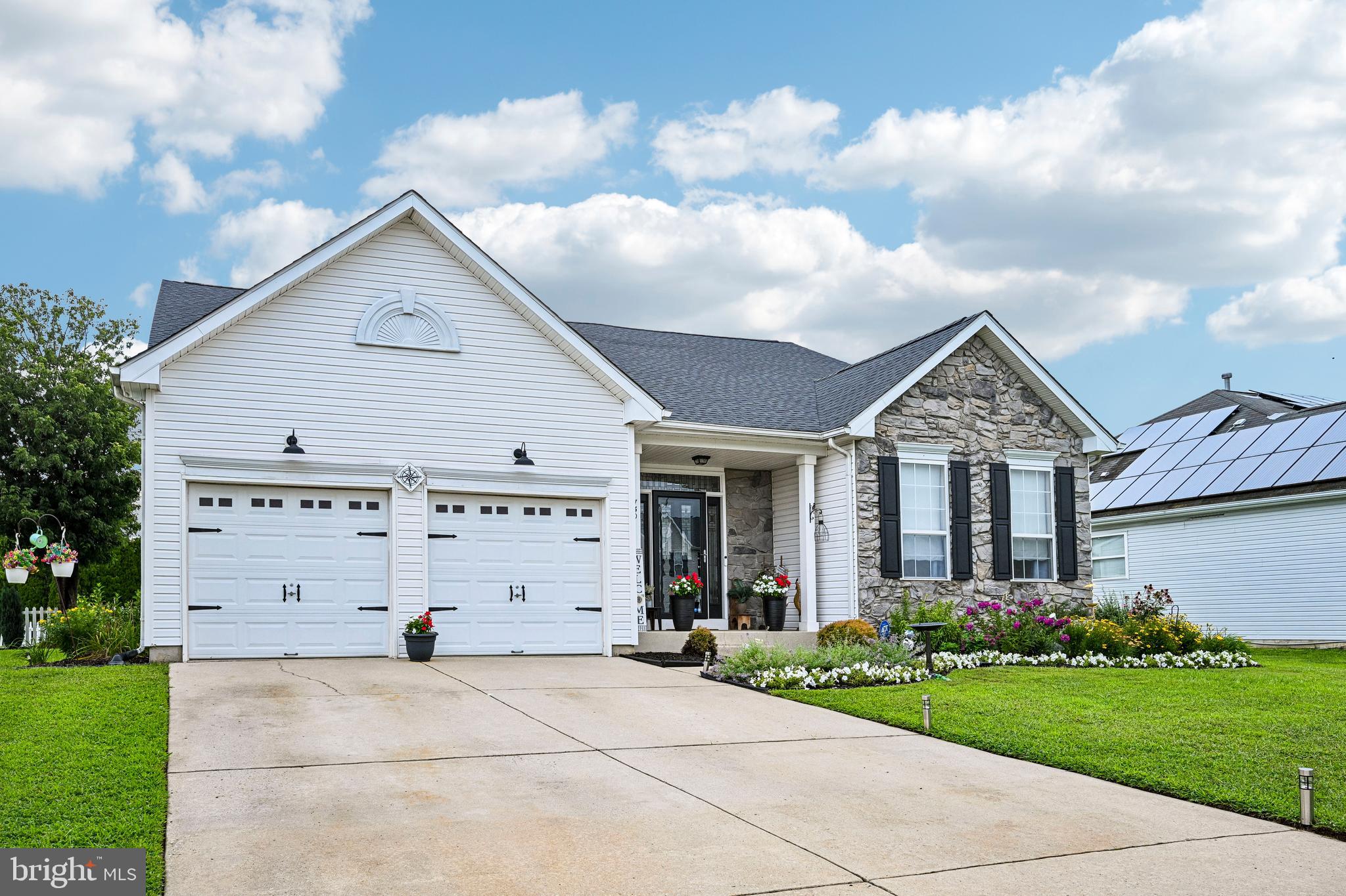 730 AMBER LANE