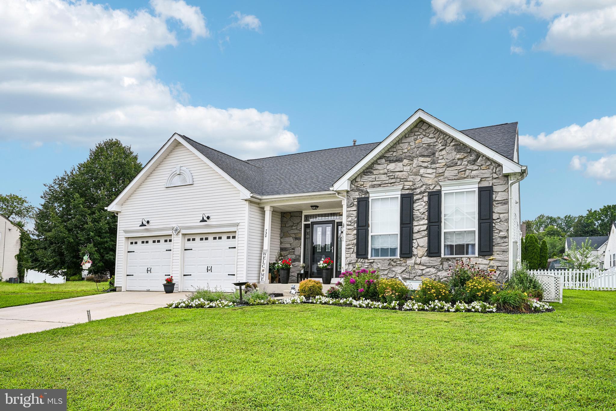 730 AMBER LANE