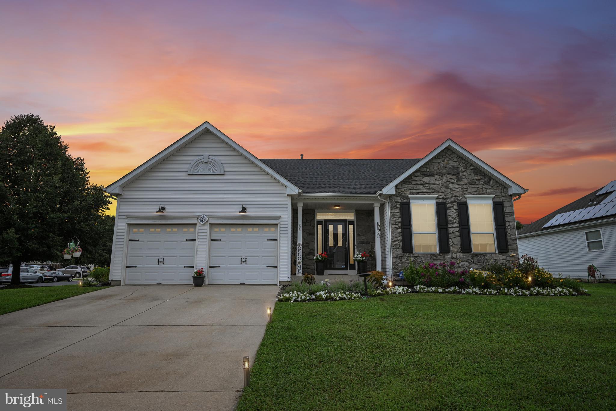 730 AMBER LANE