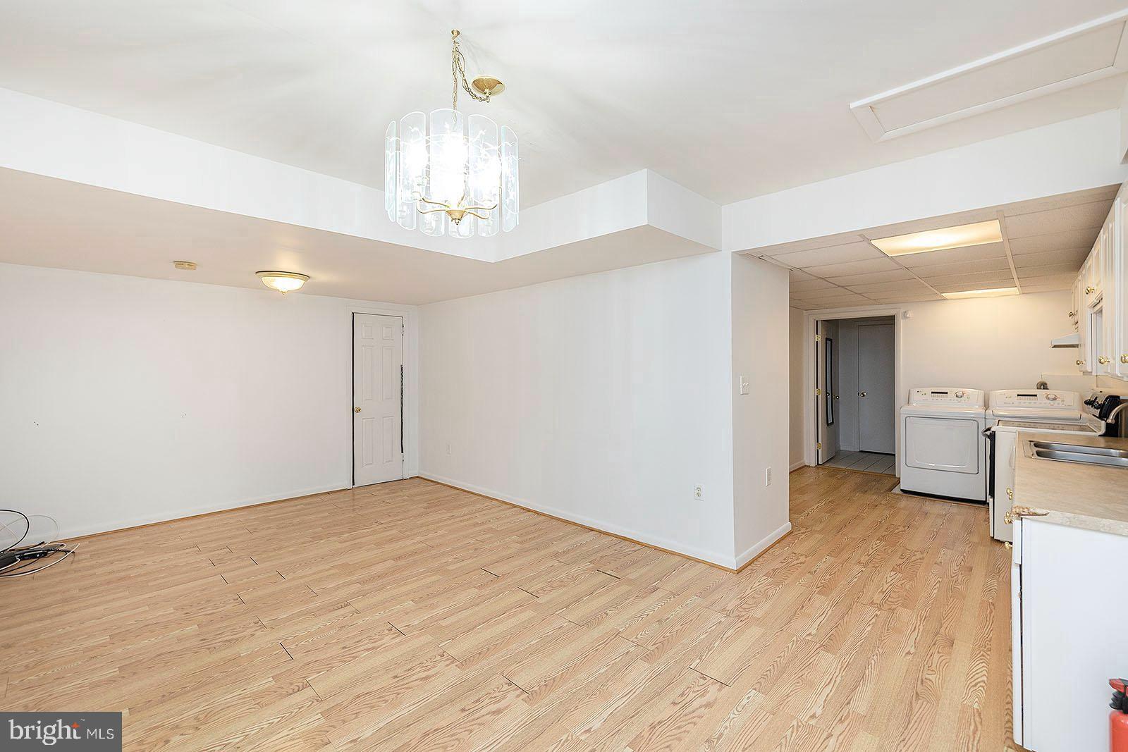 BRIAR RUN - Residential