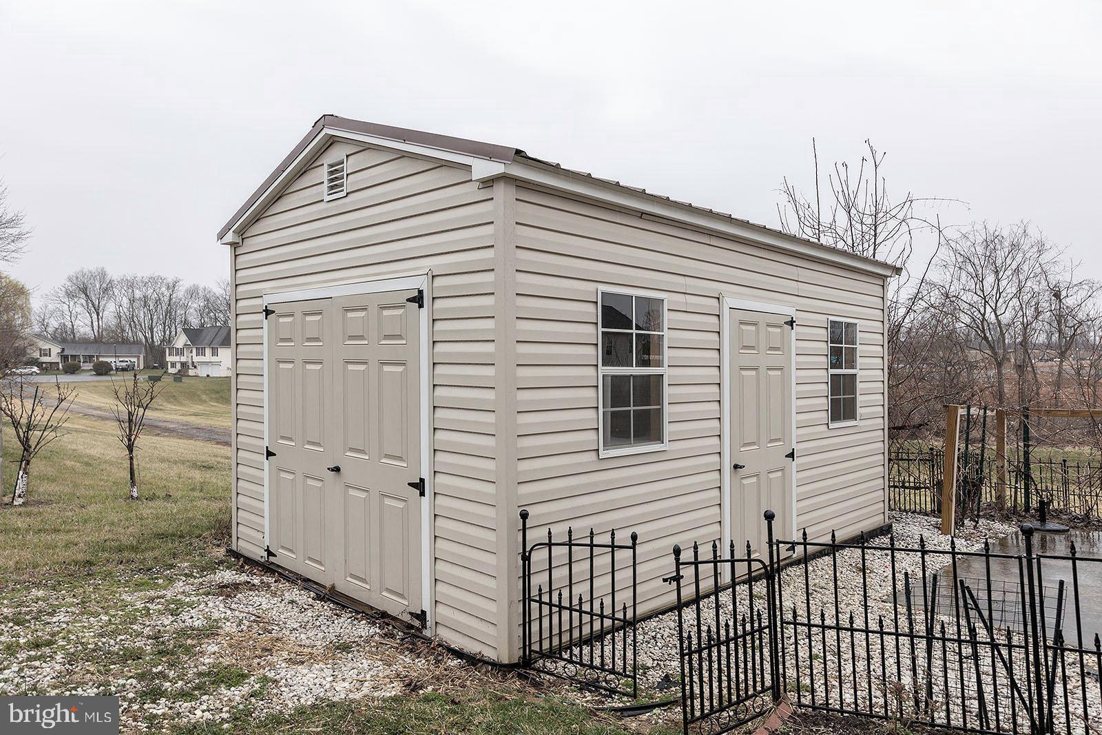 BRIAR RUN - Residential