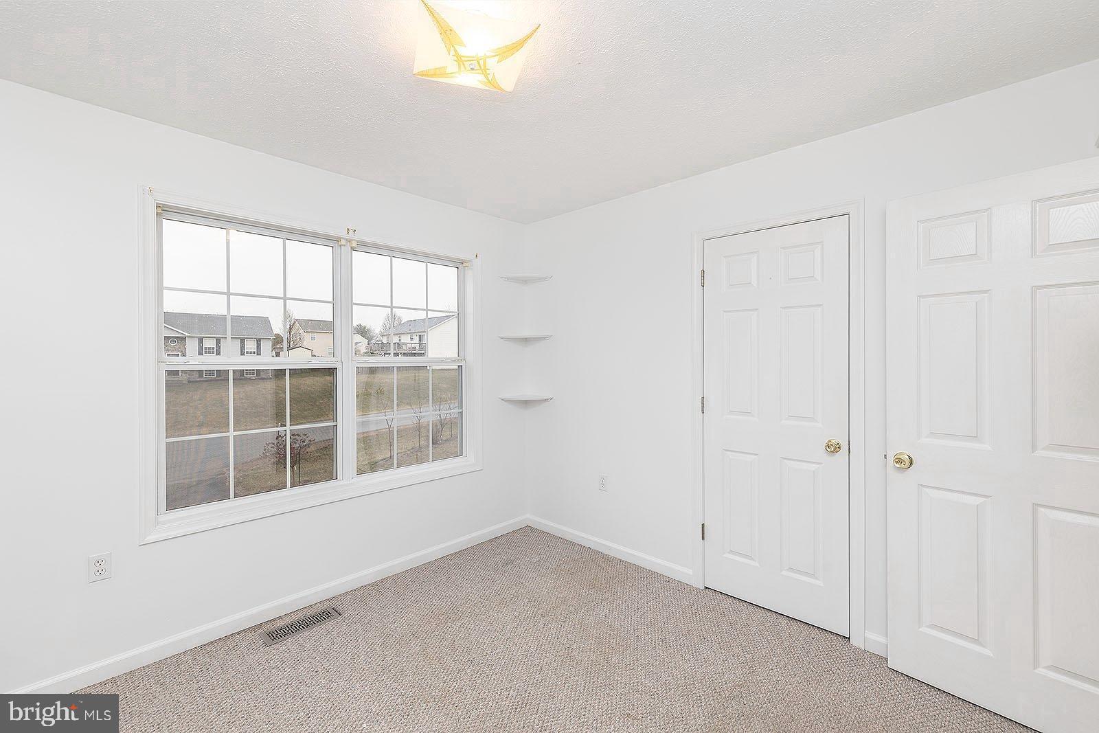 BRIAR RUN - Residential