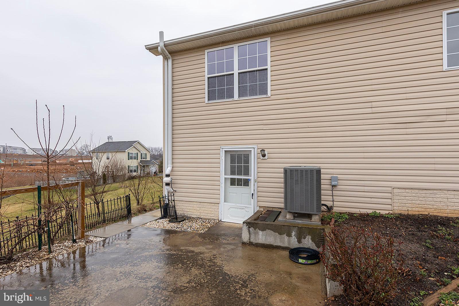 BRIAR RUN - Residential