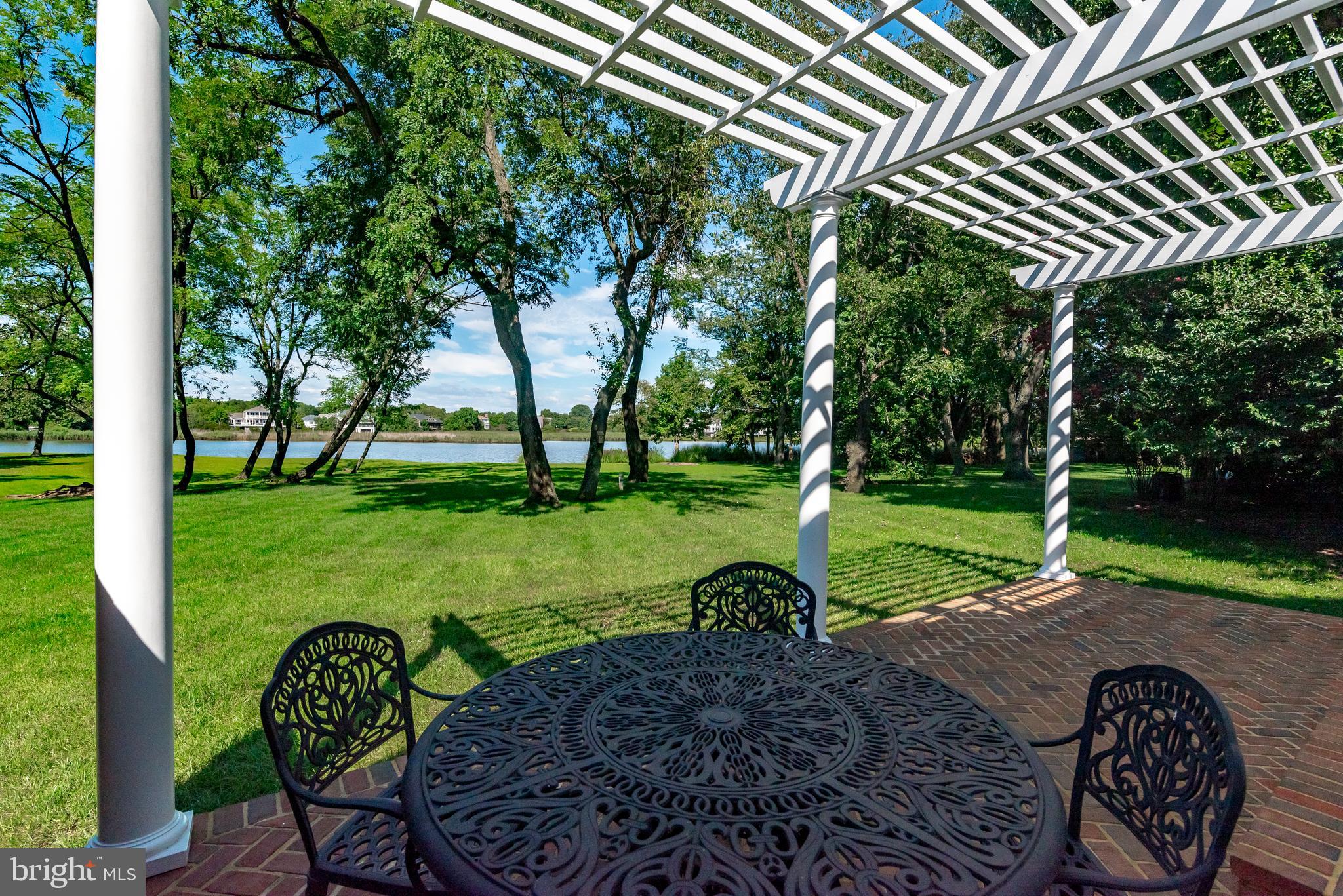 FISHING CREEK FARM - Residential