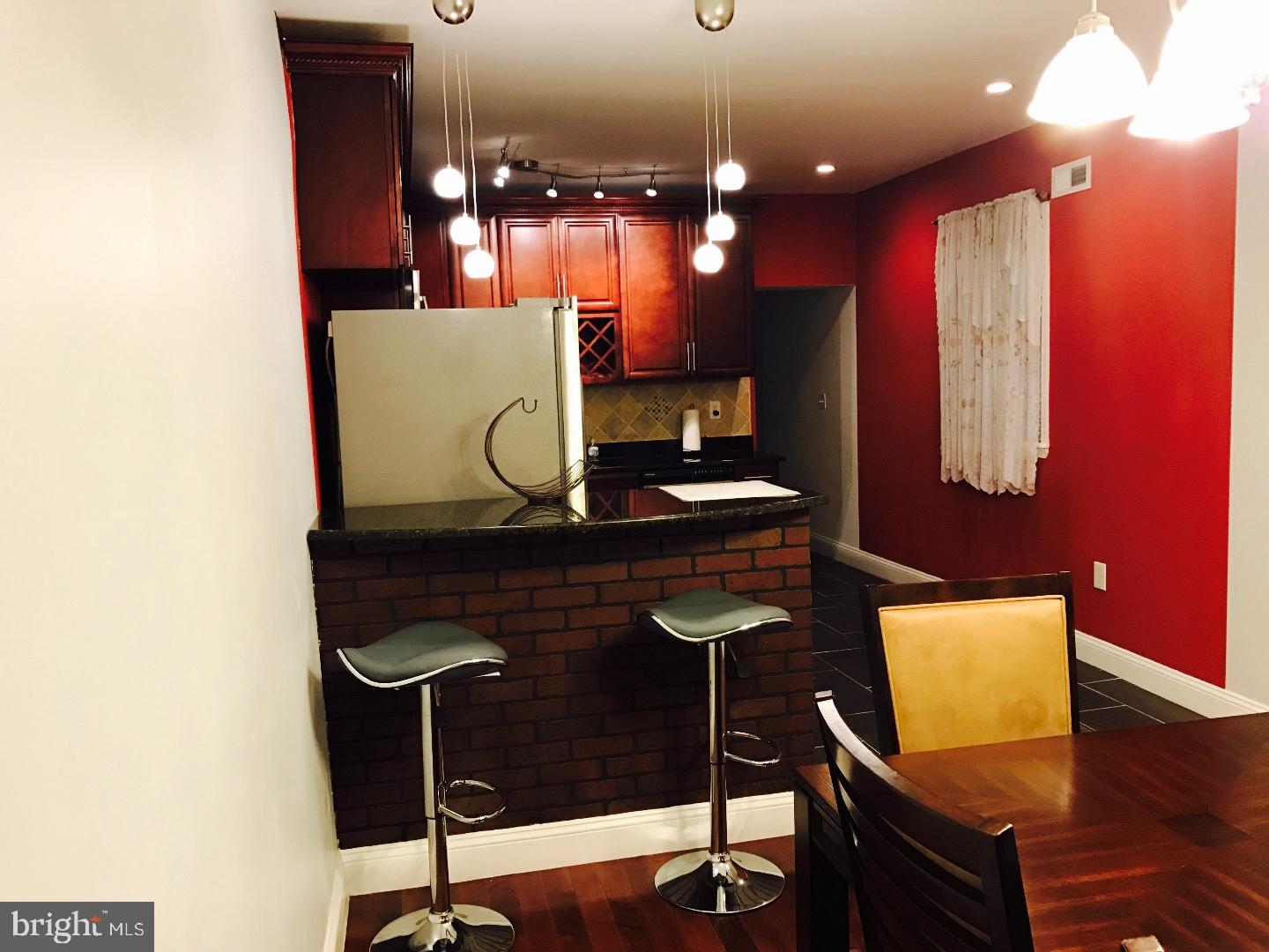 POINT BREEZE - Residential Lease