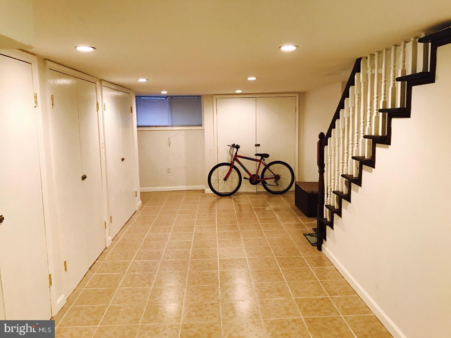 POINT BREEZE - Residential Lease