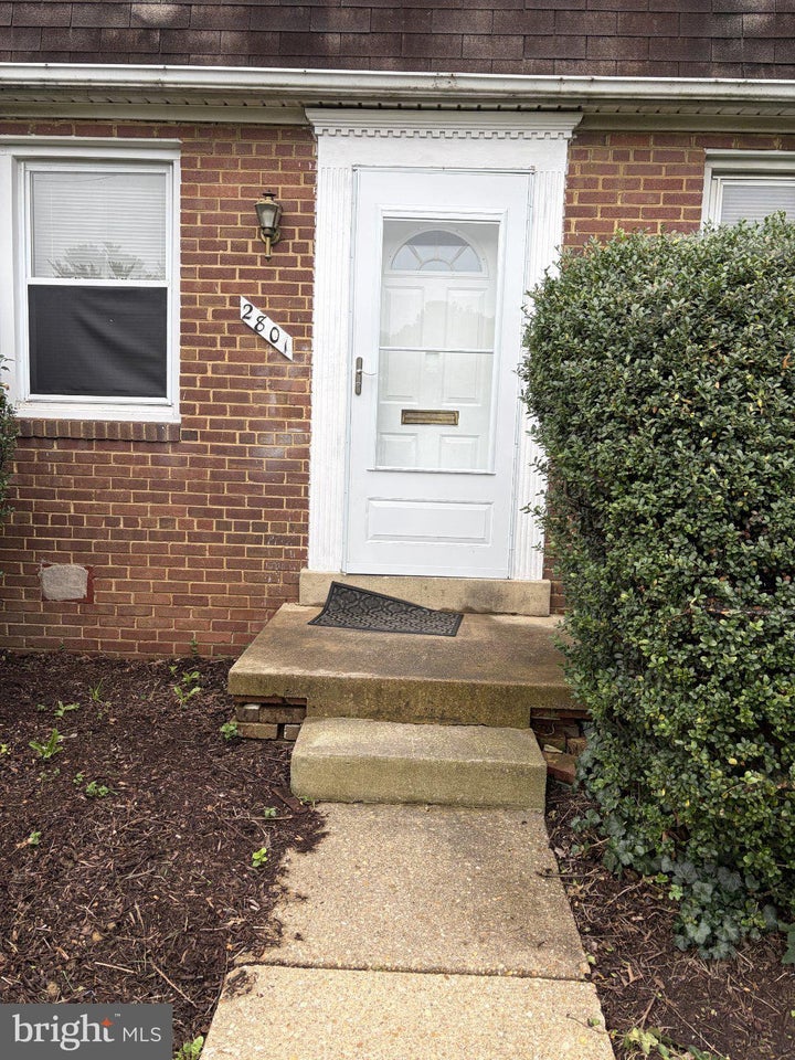 Photo 1 of 7 — 2801 IVERSON STREET 123, TEMPLE HILLS, MD 20748