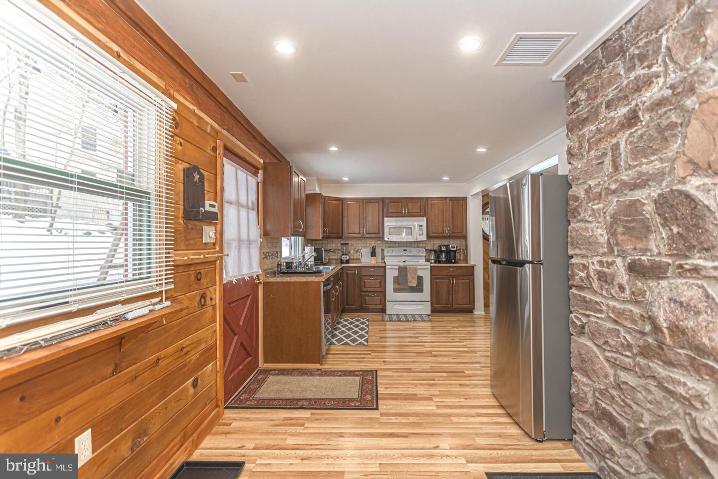 LAKE HARMOY ESTATES - Residential