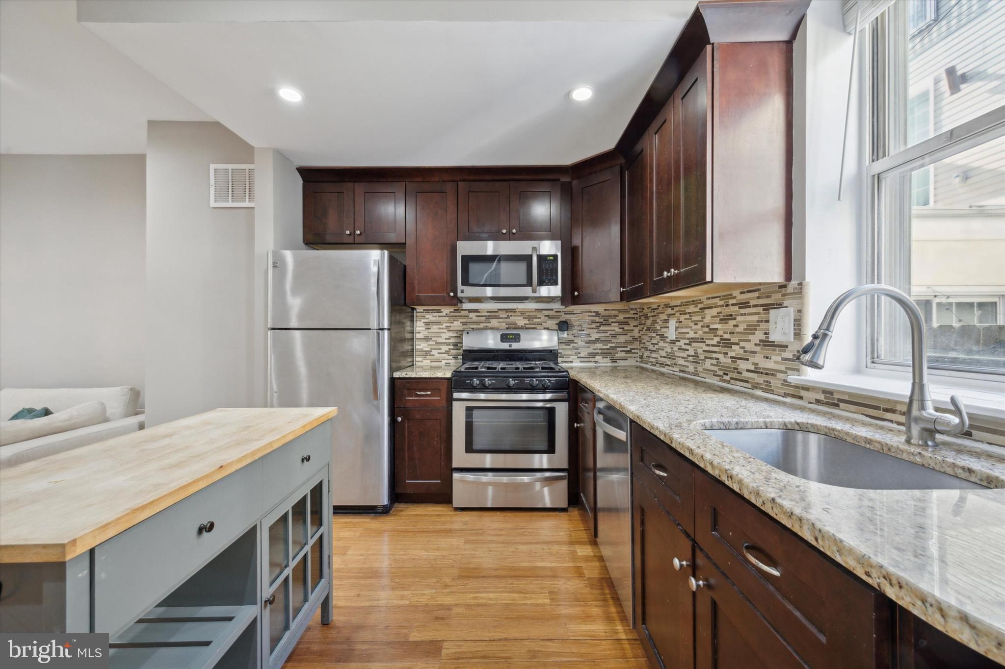 BELLA VISTA - Residential