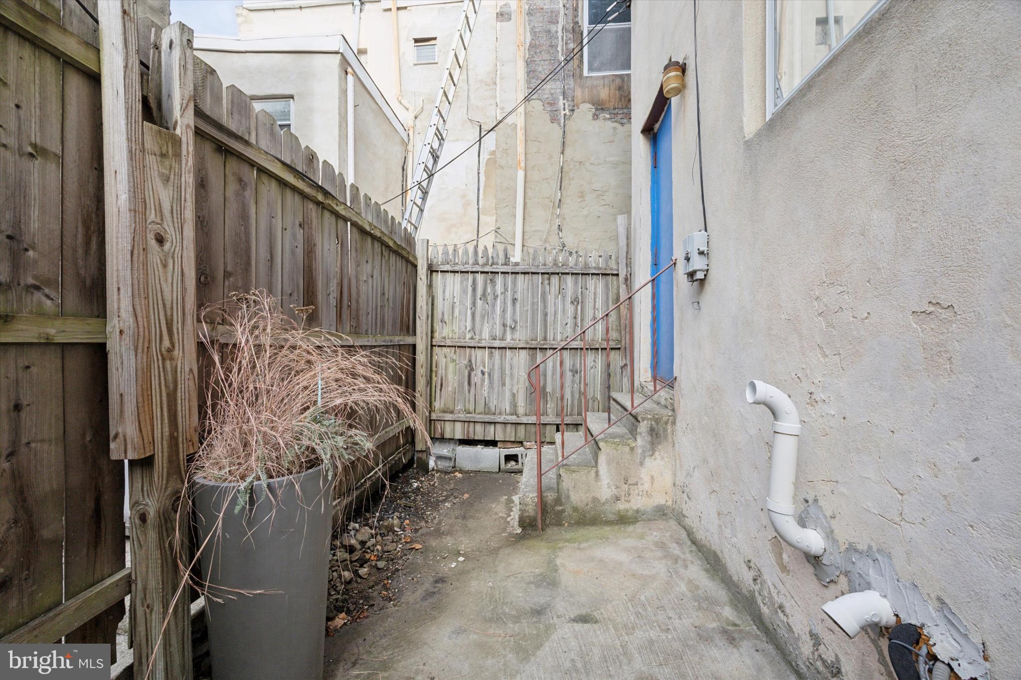 BELLA VISTA - Residential